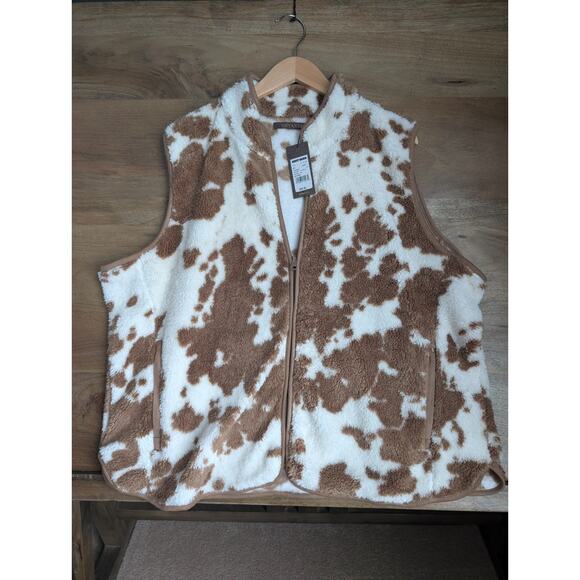 Boot Barn Jackets & Blazers - NWT Shyanne Boot Barn Vest Womens 2XL White Light Coffee Cow Print Sherpa Zip Up